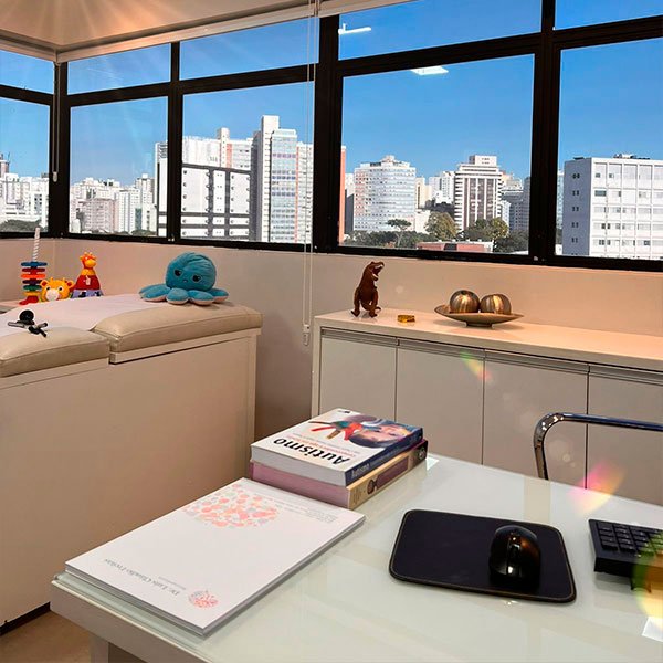 Dr. Luis Cláudio neuropediatra