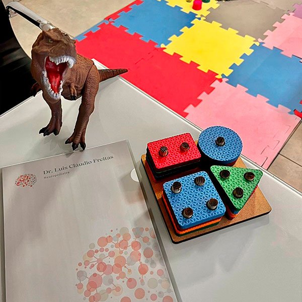 Dr. Luis Cláudio neuropediatra