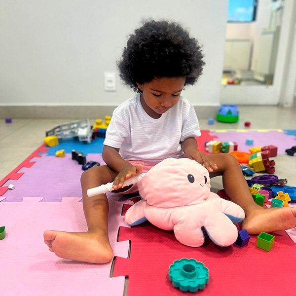 Dr. Luis Cláudio neuropediatra